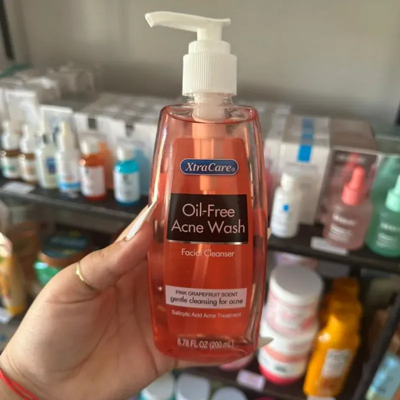 Oil-Free Acne Wash | con esencia de toronja rosa
