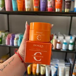 ✨ Vitamin C Cream – Whitening, Antioxidant & Moisturizing (60g)