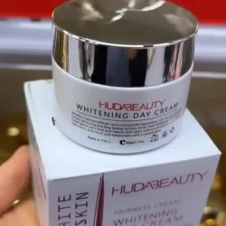 CREMA FACIAL BLANQUEADORA DE DIA🌺ARBUTINA Y NIACINAMIDA🌺