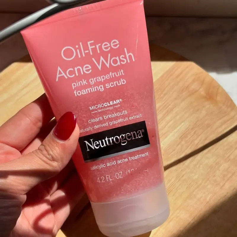Jabón liquido exfoliante Neutrogena 