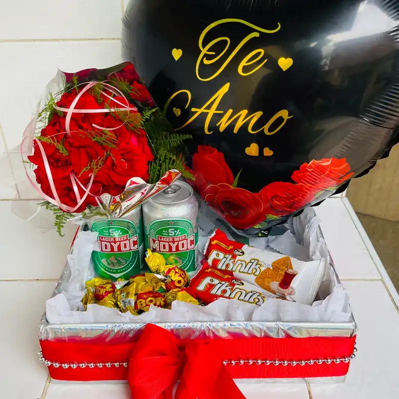 Caja de sopresa con rosas y cerveza 