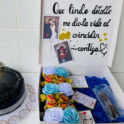 Caja sopresa con bombones y rosas