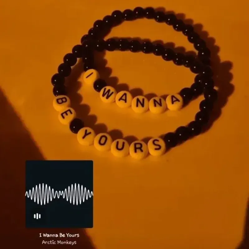 Pulseras "IWBY" 