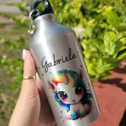 Botella deportiva plateada