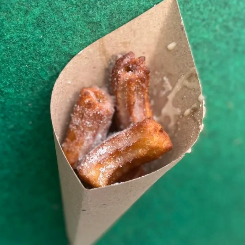 Churro con Agrego de Leche Condensada