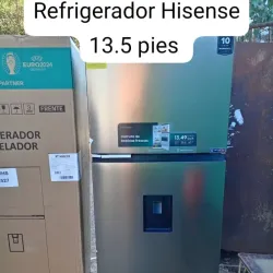 ‎Refrigerador Hisense 13.5 pie con dispensador 