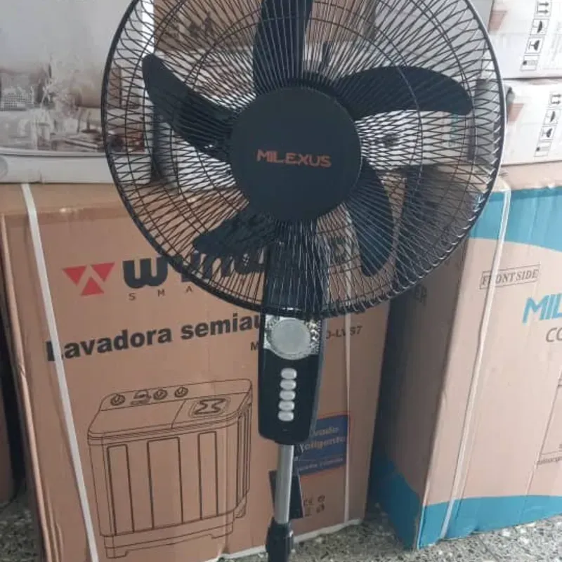 Ventilador recargable de 16 pulgadas