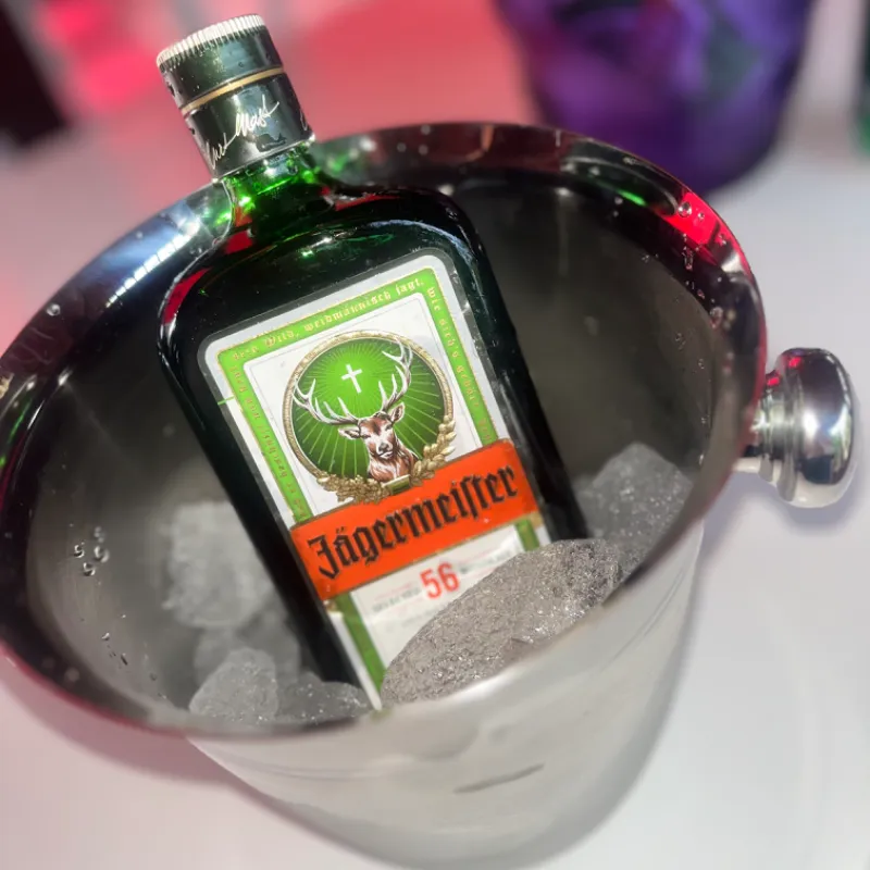 Trago de Jagermeister 