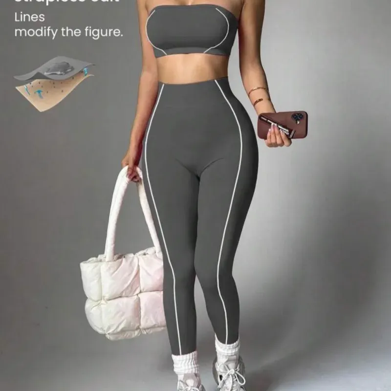 Conjunto deportivo gris 