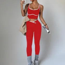 Conjunto deportivo rojo