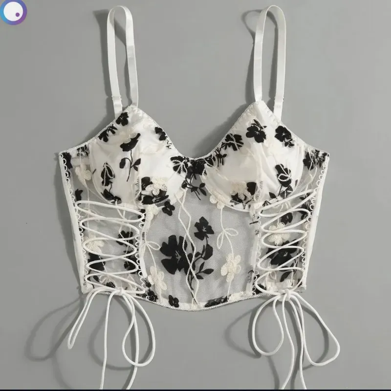 Corsé blanco y negro 
