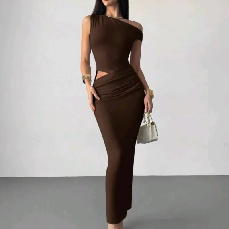 Vestido carmelita de apertura en la cadera 