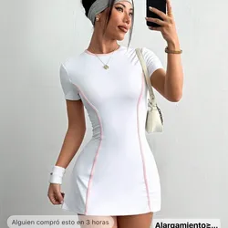 Vestido deportivo blanco