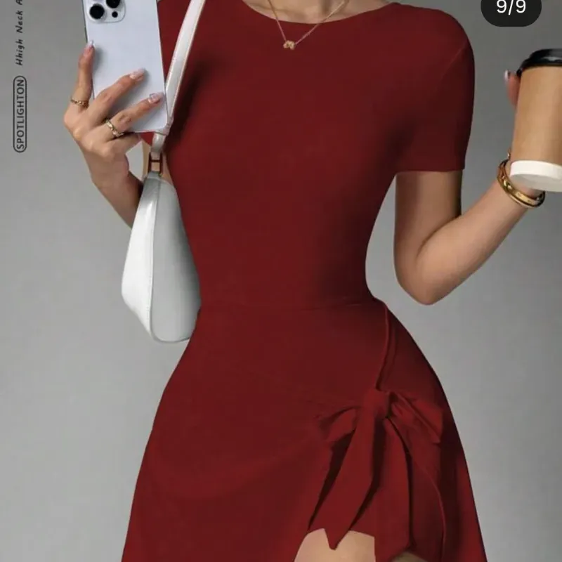 Vestido deportivo rojo