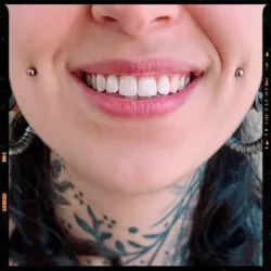  Mejillas (Cheek Piercings)