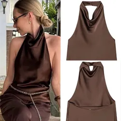 Blusa satinada cuello alto