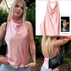 Blusa satinada rosa cuello alto