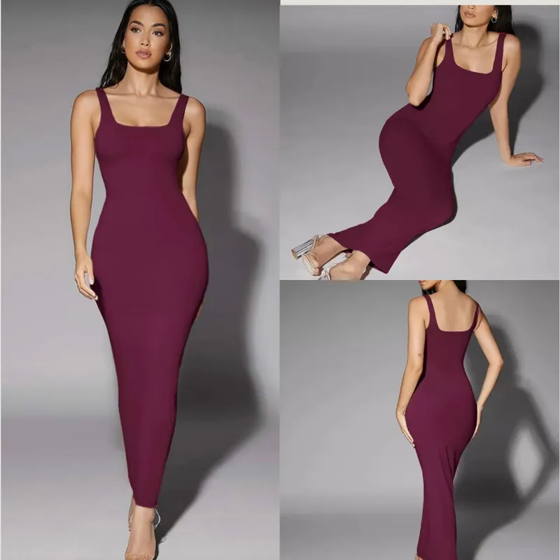 Vestido rojo vino ajustado