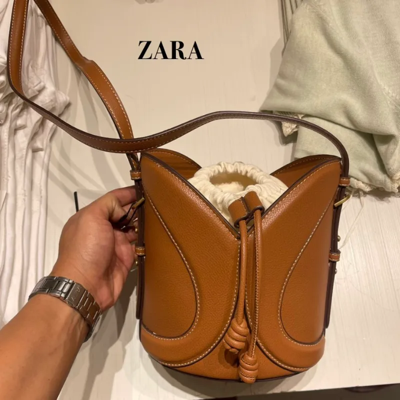 Zara bolso mini saca pespuntes
