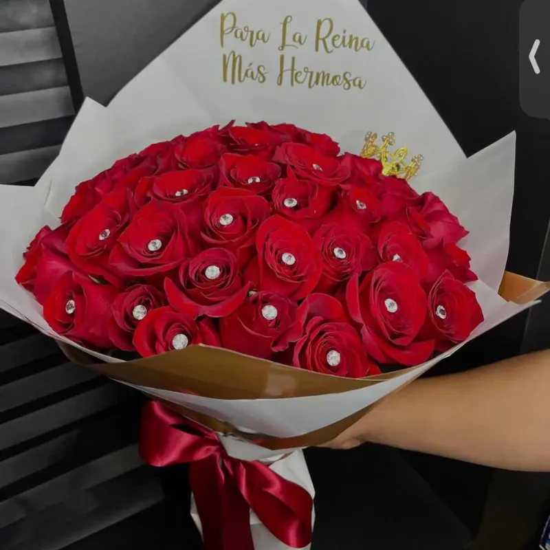 RAMO 40 ROSAS C/ PERLAS