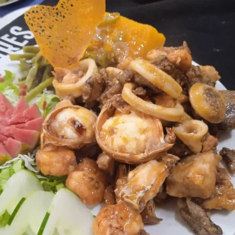 Mariscada "Los Compadres"