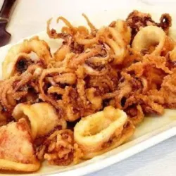 Mixto de calamares y pulpos en salsa