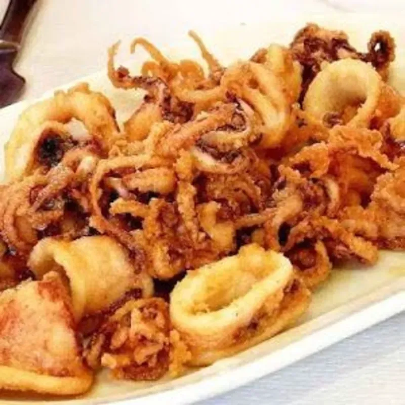 Mixto de calamares y pulpos en salsa