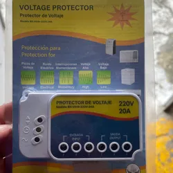 Protector de Voltaje 110 /220V