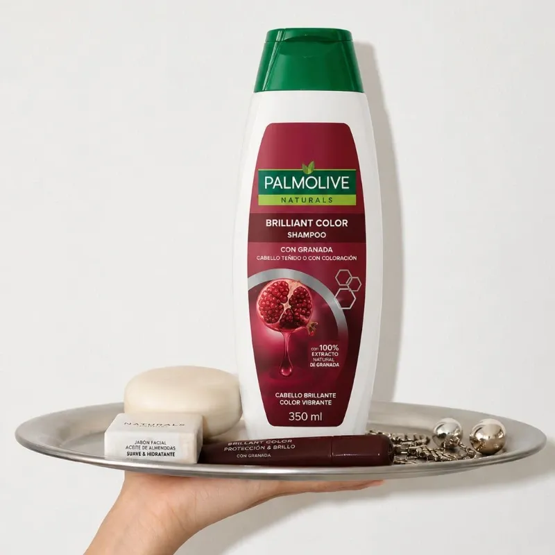 Palmolive Naturals Brilliant Color Shampoo con Granada