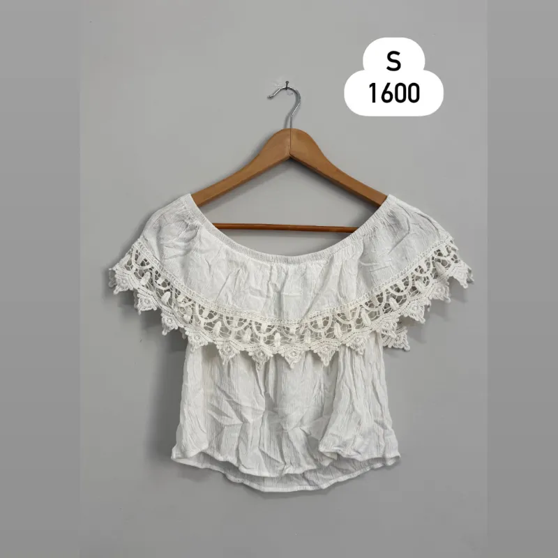 Blusa corta