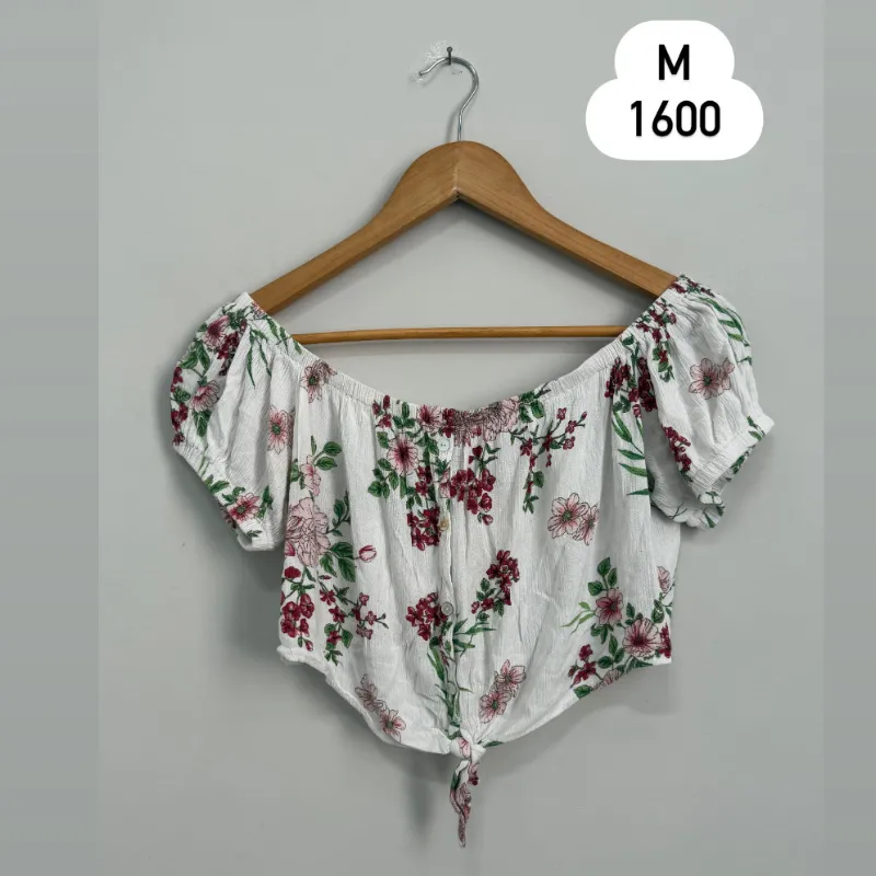 Blusa corta