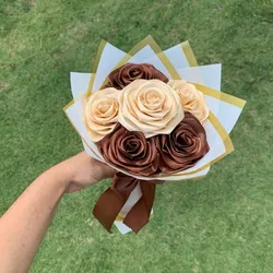 Ramo de 6 Rosas Eternas