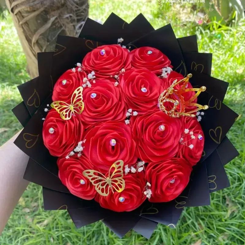 Ramo de 13 rosas eternas 🌹✨