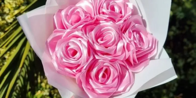 Ramo de 7 Rosas Eternas