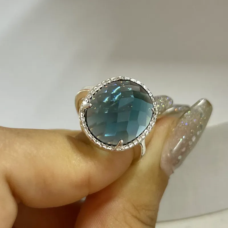 Anillo 2411