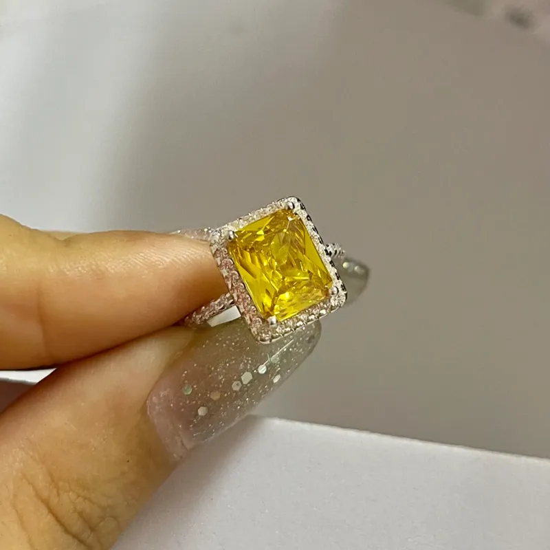 Anillo 2409
