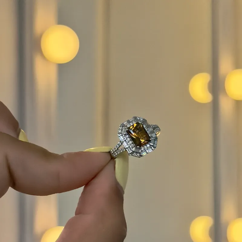Anillo Ámbar rectangular