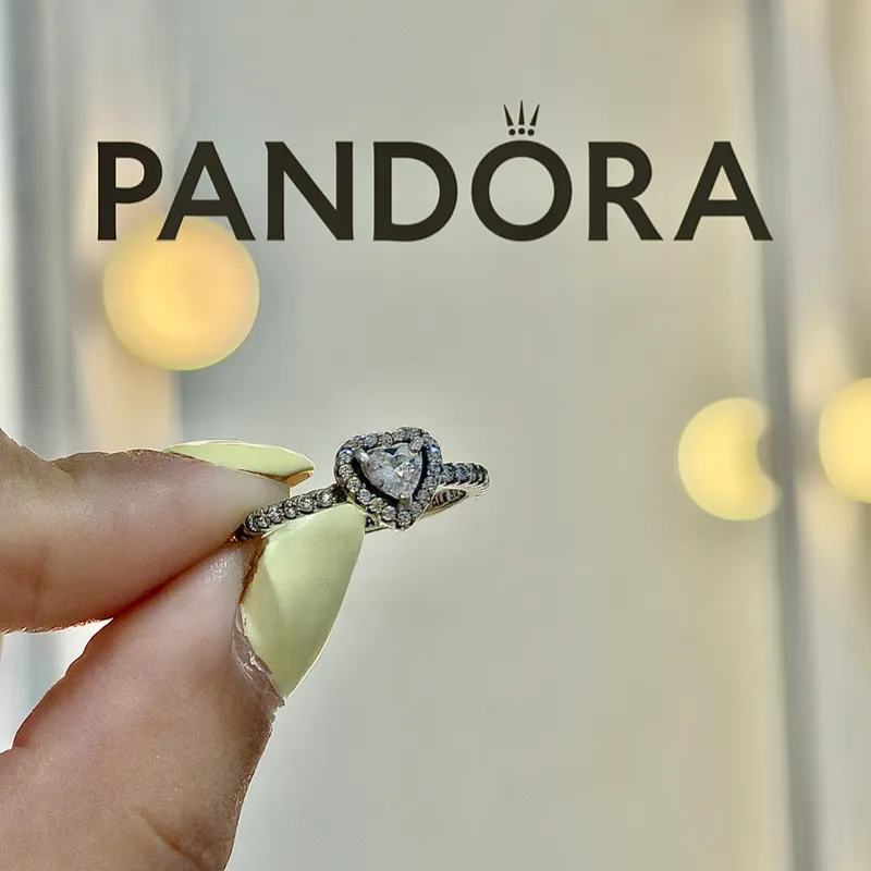 Anillo Circonia corazón