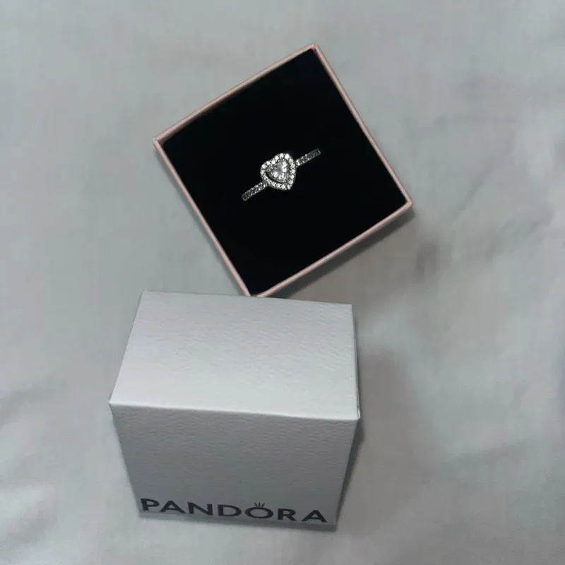 Anillo Circonia corazón