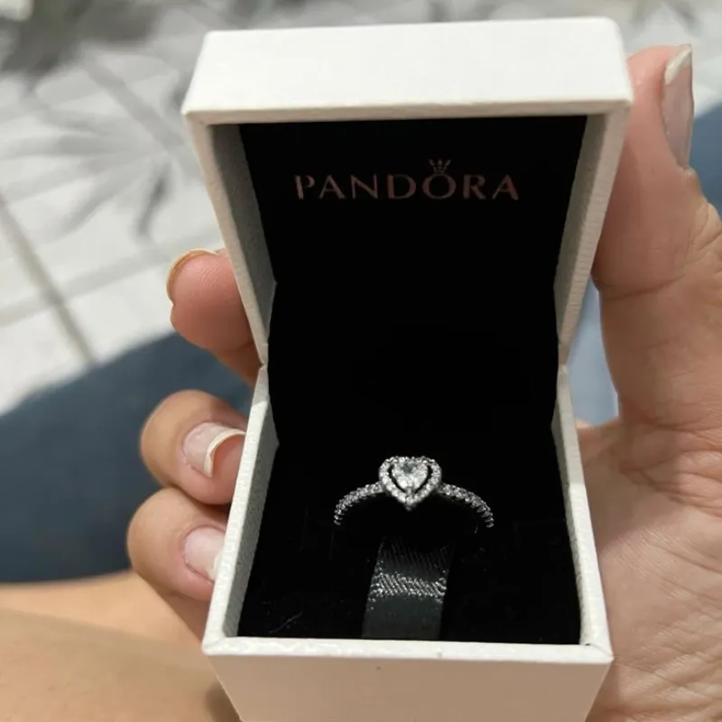 Anillo Circonia corazón