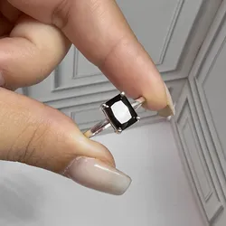 Anillo Circonia negra