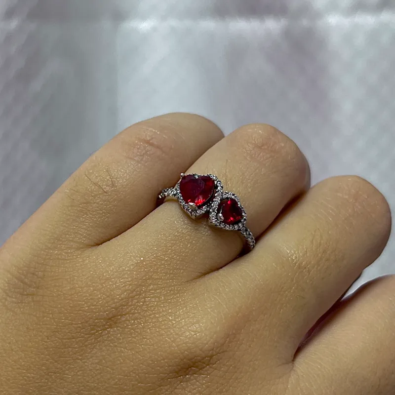 Anillo Corazones rojos doble