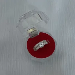 Anillo de compromiso 