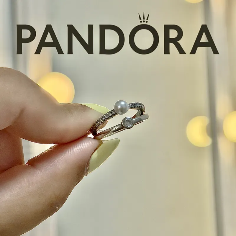 Pandora Anillo de doble banda de perlas cultivadas de agua dulce tratada y pavé