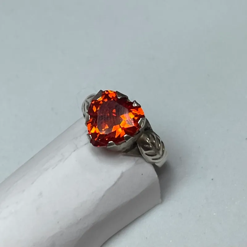 Anillo llamativo 3307