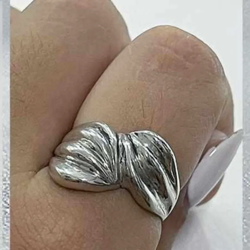 Anillo llamativo 3310