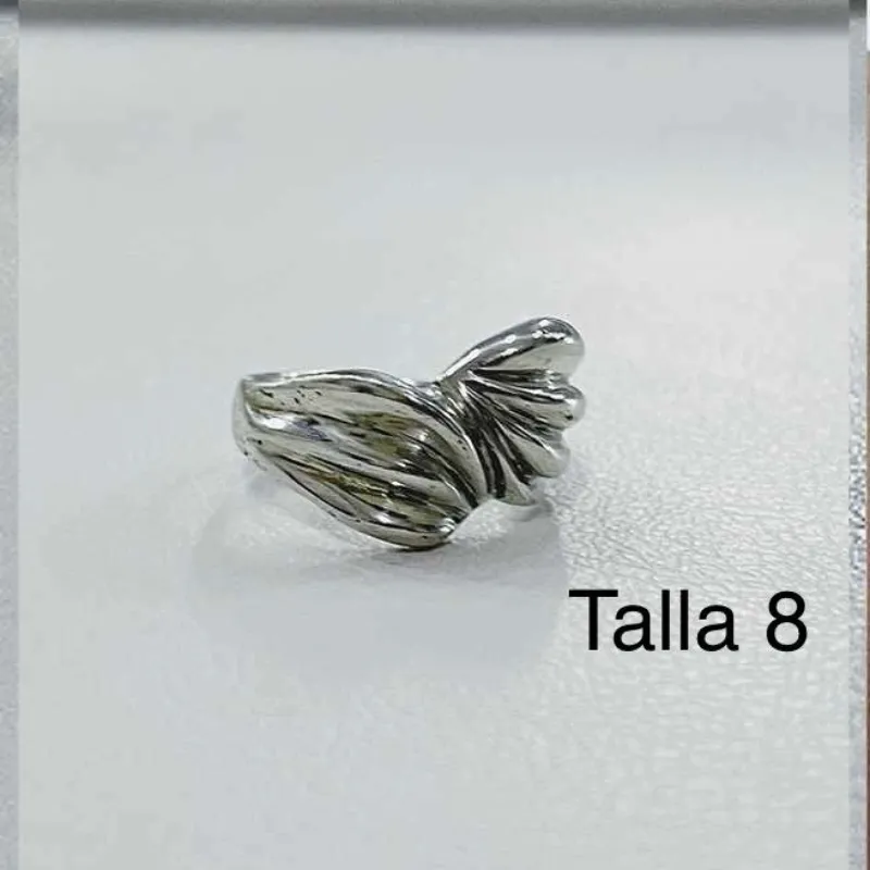 Anillo llamativo 3310