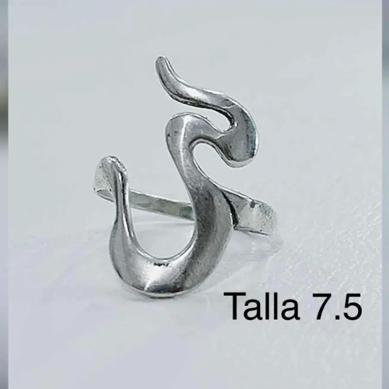 Anillo llamativo 3311