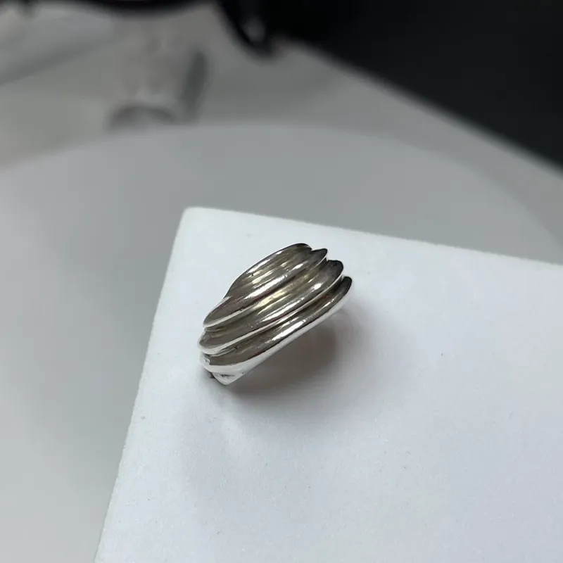 Anillo llamativo 3313