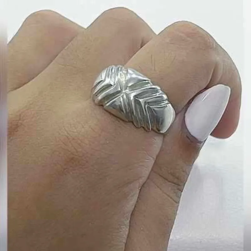 Anillo llamativo 3314